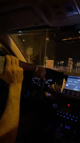 قمة المتعة أن تجالس شخص يكرهك ويغتابك كثيراً ومع ذلك تجده يبين لك العكس وهذا كافي بأن يخبرك بأن لحضورك هيبة قادرة على تحويله لمنافق وجبان. #حمص #مرسين 