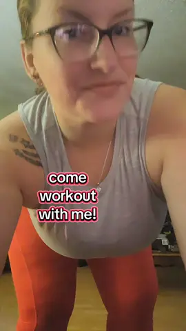 Monday upper body home workout!💪🏻 #homeworkout #upperbody #lift #workout #aesthetic 