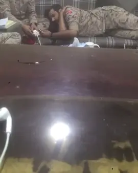 سوا مقلب انه تكهرب 🤣🤣🤣#شعب_الصيني_ماله_حل😂😂 