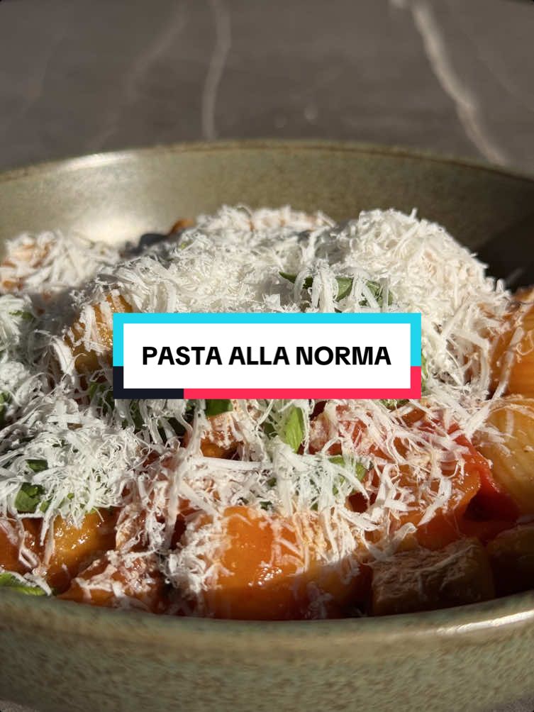 PASTA ALLA NORMA  #food #perte #chef #milano 