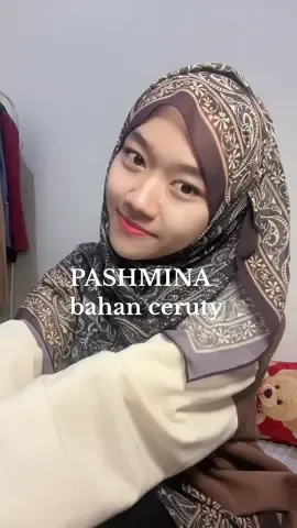 masyaaAllah suka banget sama pashminanya🫶🏻 #arabicsong #fyp 