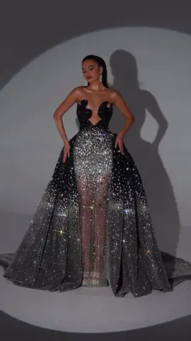 -نصمم أقمشة مقصوصه مجهزه ع نفس الموديل بالمقاسات☑️ -تغيير اللون وتقفيل الفتحات والتعديل متاح لأي موديل ع حسب طلب العمليه☑️ -متخصصون بتصميم افخم أقمشة المشاهير والمصممين العالميين ☑️ #أقمشة_سهرات #فساتين_فخمة #اقمشة_زواجات #اقمشه_فخمه #فساتين_ناعمه