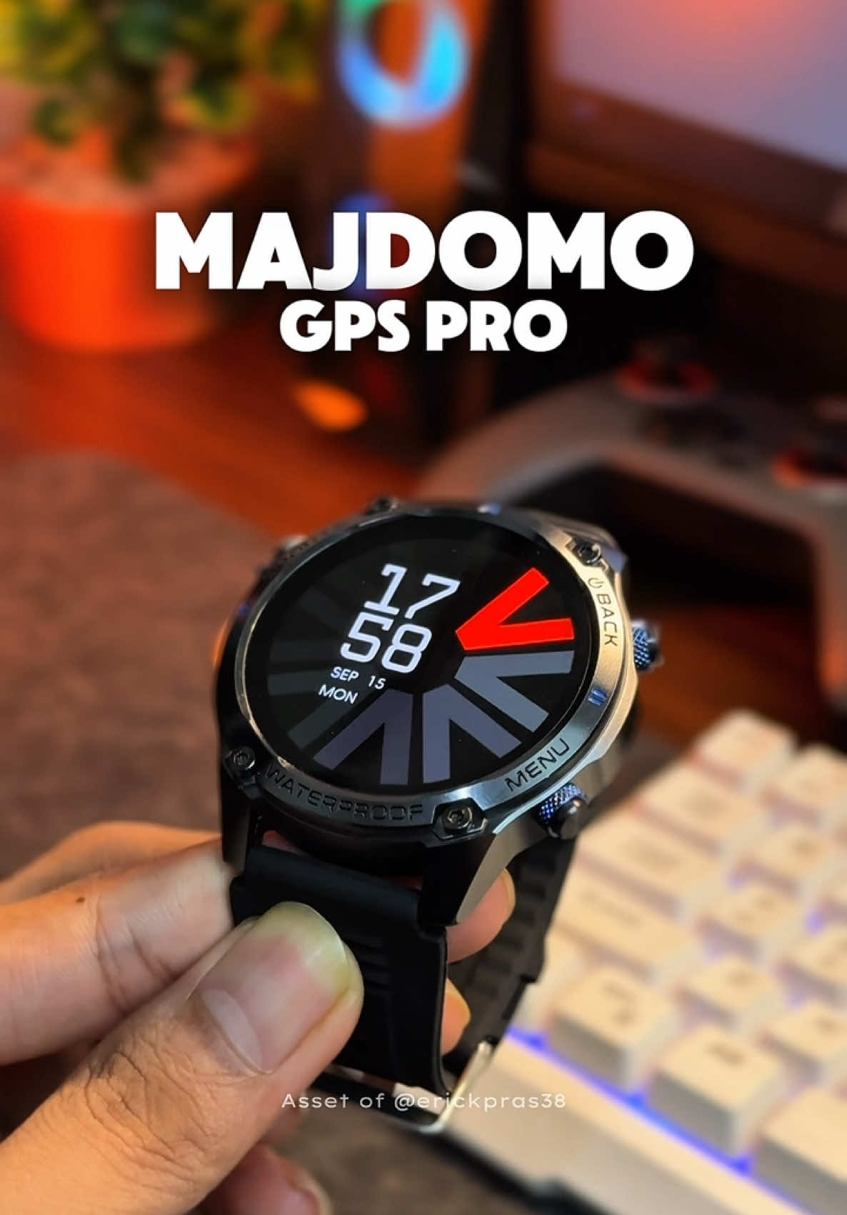 Gokil nih under 700rb udah dual band 6 satelit , alti & Barometer ada. Majdomo GPS PRO , standard military grade. #majdomogpspro #smartawatchgps #smartwatch #smartwatchrunning #smartwatchmilitarygrade 