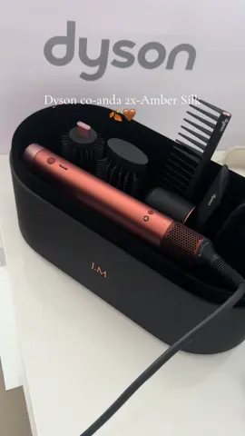 Dyson Airwrap Co-anda limited edition Amber Silk 🤎🍂#dyson #dysonairwrap #unboxingvideo #curlyhair #fyp