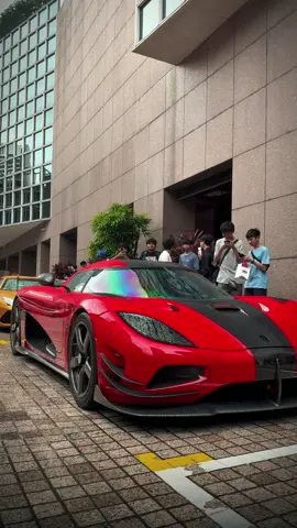refined 😍  . . . #fyp #koenigsegg #agerars #agera #cartok #foryou #viral #hypercar #carsoftiktok 