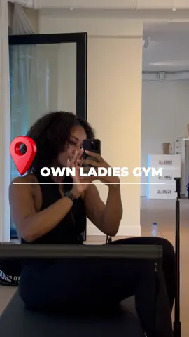 Newest gym in town and this one is for the girliessss @ownladiesgym 💁🏽‍♀️🏋🏽‍♀️  Van fitness tot aan groepslessen and more! Check them out! #ladiesonly #Fitness #gym #amsterdam #zuidoost 