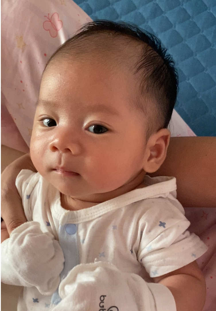 Lườm quá trời 🤣#embe #dangyeu #landaulamme #xuhuong #embedangyeu 