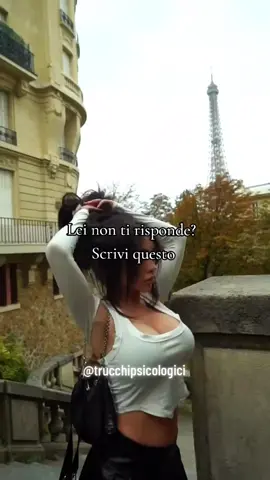Leggi e Salva ⬇️ Giocoso & Indifferente ❄️ “Accidenti, ti hanno rapita? Devo mandare una squadra di soccorso?” 🕵🏻‍♂️ “Ci hai messo un’eternità… stavi forse scrivendomi una lettera d’amore?” 💌 “Immagino dovrò assumere che eri troppo occupata a fantasticare su di me.” 💭 Misterioso & Provocante ❄️ “Stavo per rispondere, ma ora ho anch’io una regola delle 3 ore:” 🕜 “Ci hai messo così tanto che ho dimenticato di cosa stavamo parlando. Non doveva essere importante.” “Ah, sei viva? Pensavo ti fossi persa in un seminario di messaggi.” 😩 Indifferente & Facendola Inseguire “Devi essere una di quelle ragazze che scrive solo tra un pisolino e l’altro.” 😴 “Mossa audace… farmi aspettare. Mi piace.” “Rispetto il tuo impegno per il messaggiare lento. Ci vuole disciplina.” 😤 Mossa di Potere: Nessun Messaggio A volte, la migliore risposta è il silenzio. Se ci mette troppo a rispondere, non rispondere subito quando finalmente lo fa. Fallo chiedere cosa stai combinando. 📌 Se vuoi approfondire l’arte dei messaggi seguici