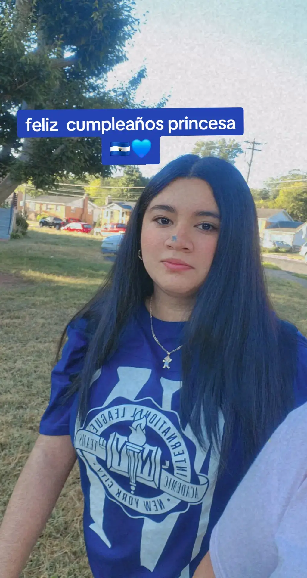 un dia como hoy ,15 de septiembre llegaste ami vida mi niña  hermosa  q Dios  te bendiga  ye cuide te guie y te regale muchicimos años  mas de vida mi patrotica 💙🇸🇻🇸🇻🇸🇻🇸🇻🇸🇻🇸🇻🇸🇻