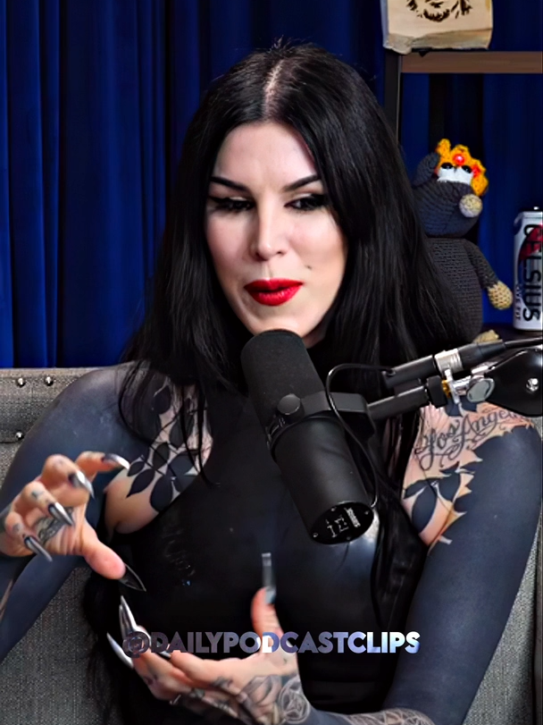 Demonic Girl 🤨#theovonclips #algorithm #daily #fyp