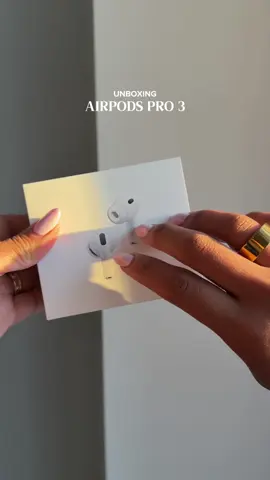 Unboxing the NEW AirPods Pro 3 🎶✨ #airpodspro3 #airpodslivetranslation #airpods #airpodspro #livetranslation   