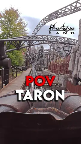 🎢Taron es mi segunda montaña rusa favorita del mundo, después de Voltron. Está situada en Phantasialand (Colonia, Alemania🇩🇪) 👀El segundo lanzamiento es probablemente una de mis cosas favoritas en cualquier parque temático que haya visitado…y de noche es AÚN MEJOR. #pov #taron #rollercoaster #montañarusa #emocionante 