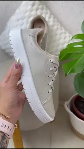 #moleca #tenis #perfeiçao #feminino #tenisblancos 