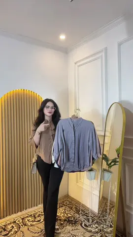 Warna nya cakep semua tolong🥰😍#kemejawanita #atasanwanita #fyp #modalkontendoang #outfit 