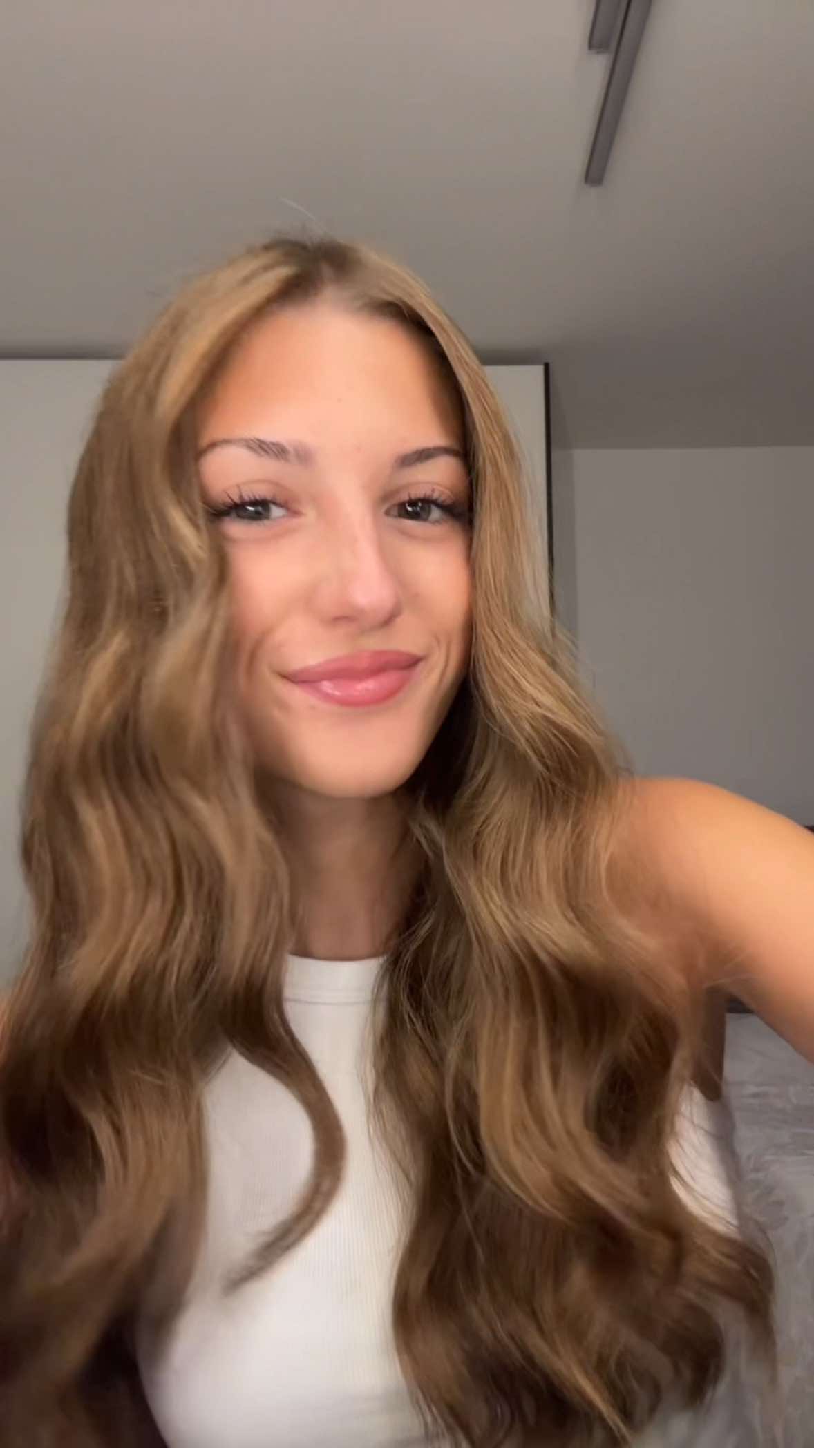 scusate mi sono divertita troppo a mettere i suoni sotto  🙌 secondo profilo: @chiara  #fyp #grwm #primogiornodiscuola #viral #perte 