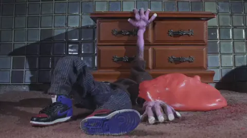 #stopmotion #claymation #creepy #surreal this is part of a music video I made for @mac glocky song Never Get Knowhere 