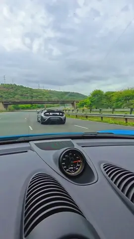 #c4rs_on_sunday #supercarcrew #supercarlifestyle #supercarsofdurban 