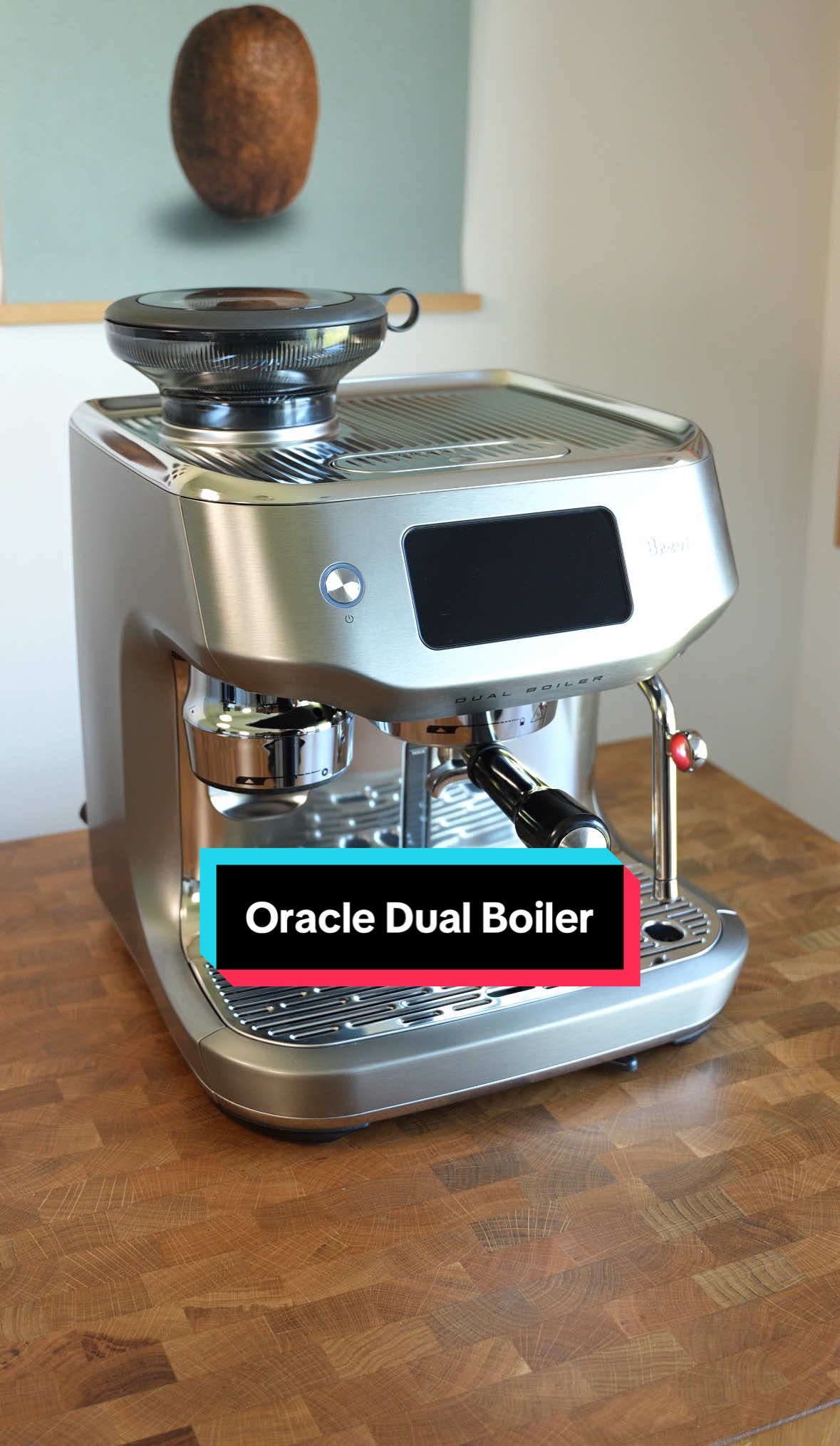 The Oracle Dual Boiler @breville I am genuinely so impressed with this machine. With two boilers it can extract espresso and steam milk at the same time, and you get to choose how automated you want the process to be. At its most automated it will dial-in for you taking away all the guesswork, and steam / texture your milk automatically. The AutoMilQ System is awesome, and I’ve been able to pour some nice latte art with it! If you want more hands-on control it has brew customization, a digital gauge on the display, and you can steam milk manually. I used all the Auto features here and was making some really tasty flat whites!