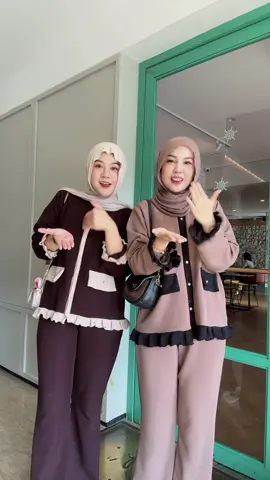 manis jagung bakar kalah manis sama setelan celana satu ini😜😍 #oneset #setelancelana #setelanwanita #livehighlights #joinlive 