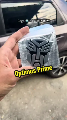 Optimus Prime logo susah tanggal guys double tape dy memang kuat 💪🏻 Besar sederhana memang sesuai untuk kereta #optimusprime #sticker #caraccessories #tiktokshopmalaysia🇲🇾 #fyp 