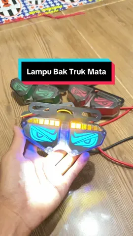 Truk masih polos? Saatnya bikin tampilan makin sangar & beda dari yang lain! Lampu Bak Truk Model Mata Versi 4 bikin sorotan truk tajam kayak mata elang! #LampuTruk #LampuBakTruk #VariasiTruk #LampuVariasi