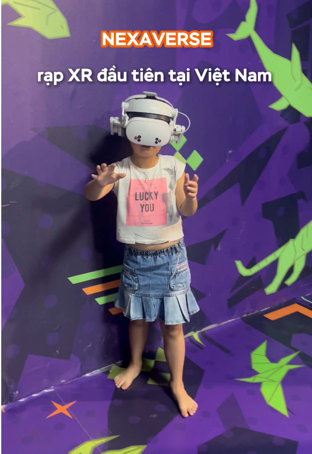 Quỳnh nghĩ sắp tới đây sẽ là công nghệ giúp các em học sinh tiếp cận tri thức 1 cách nhanh và chân thật nhất 😊 #giaovientieuhoc #hocsinhtieuhoc #xuhuong #nexaverse #congnghe 