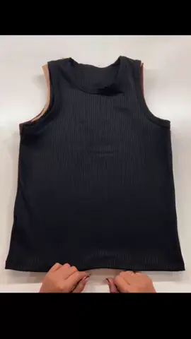 Dê uma olhada em Kit 4 Regata Canelada Básica Blusinha Gringa Feminina Tendência Verão Sem Manga Blusa Camiseta por R$54,90 - R$63,90. Compre na Shopee agora!