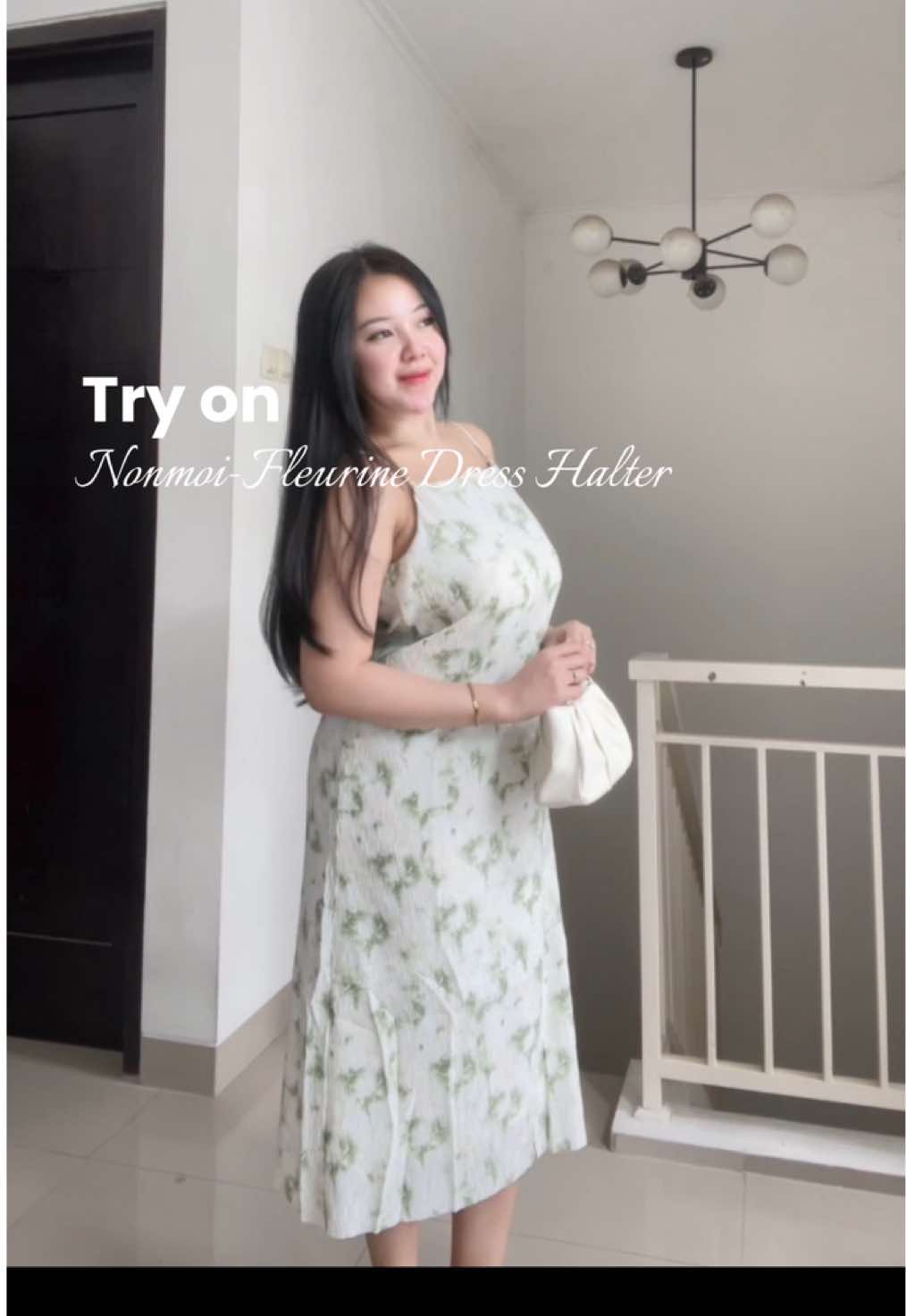 Eh lucu bgt dress nya🥹💚 @Nonmoi  #foryoupage #dress #outfit #inspo #outfitideas 