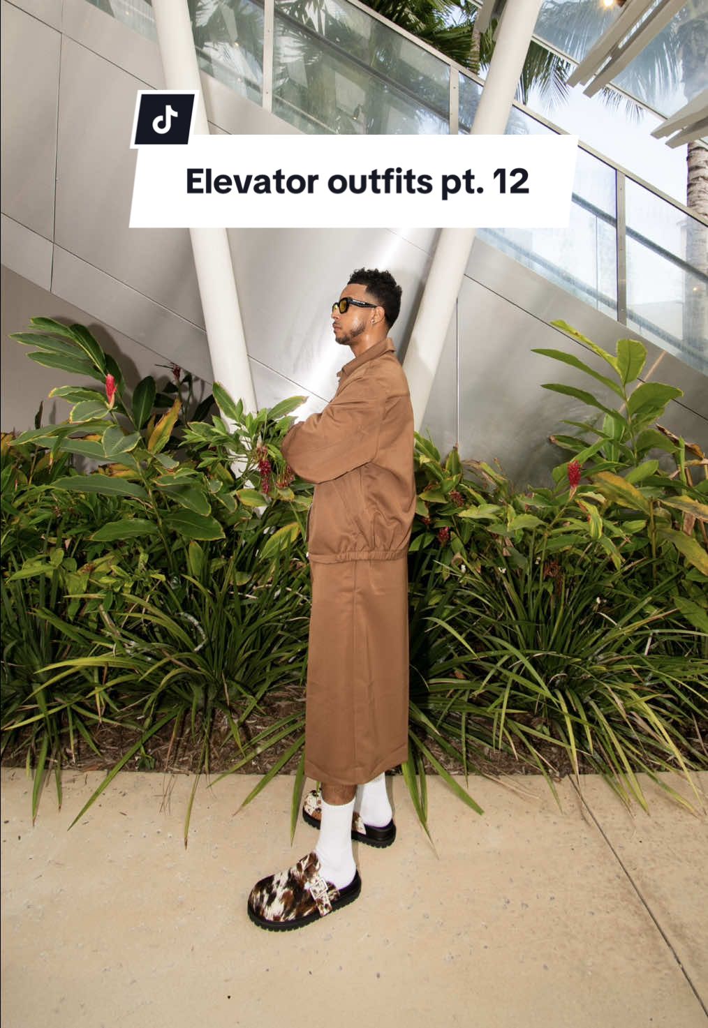 Back with another outfit of the day, what are we saying?👇🏾 Sunglasses: @Bonnie Clyde  Set: @asos  Clogs: @Marc Nolan 