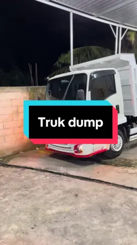 Ready truk dump giga E4 juragan