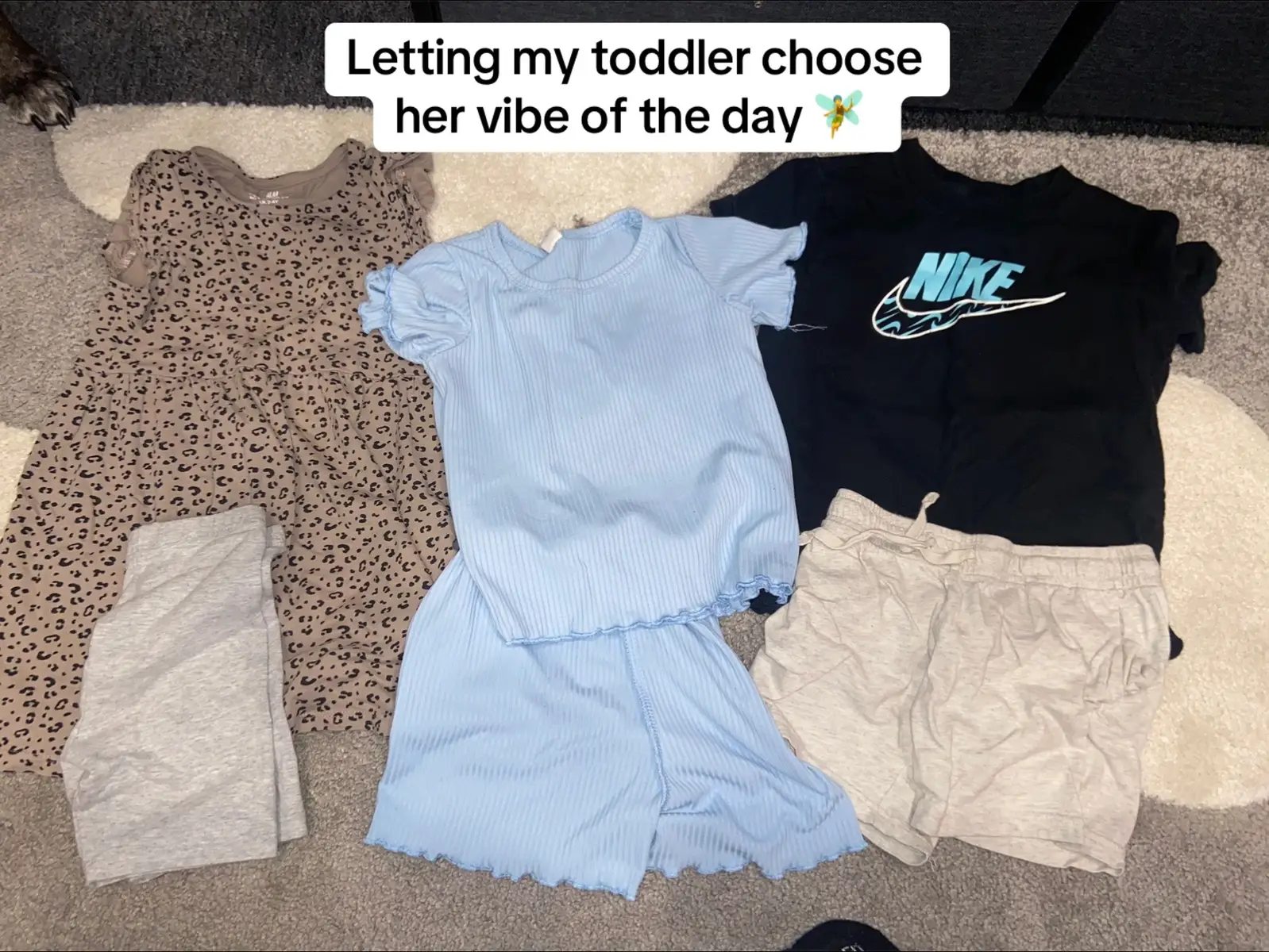 A moment for the bow 💝 #toddlerootd #toddlerfashion #girlmama #toddleroutfit #girlmomlife 