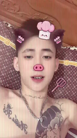 Tiếc là không đẹp cũng kh điều kiện 😜