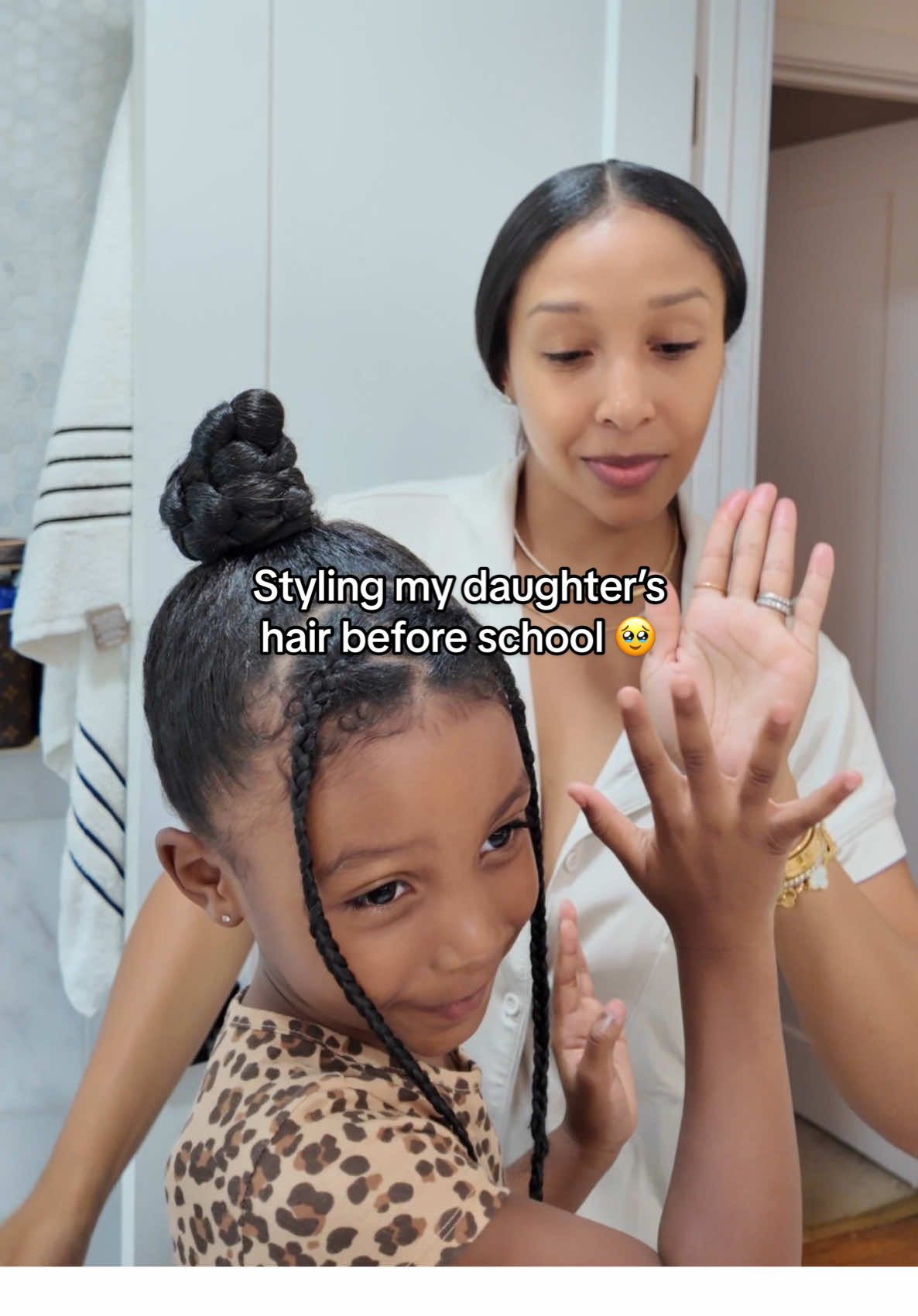 Styling my daughter’s hair before school 🥹🥰