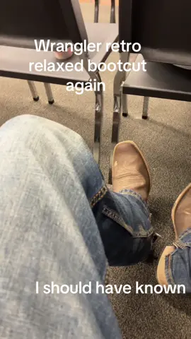 And the worst part is that I know nobody else notices but me, And this is all in my own head. @Ariat @Wrangler #bootcut