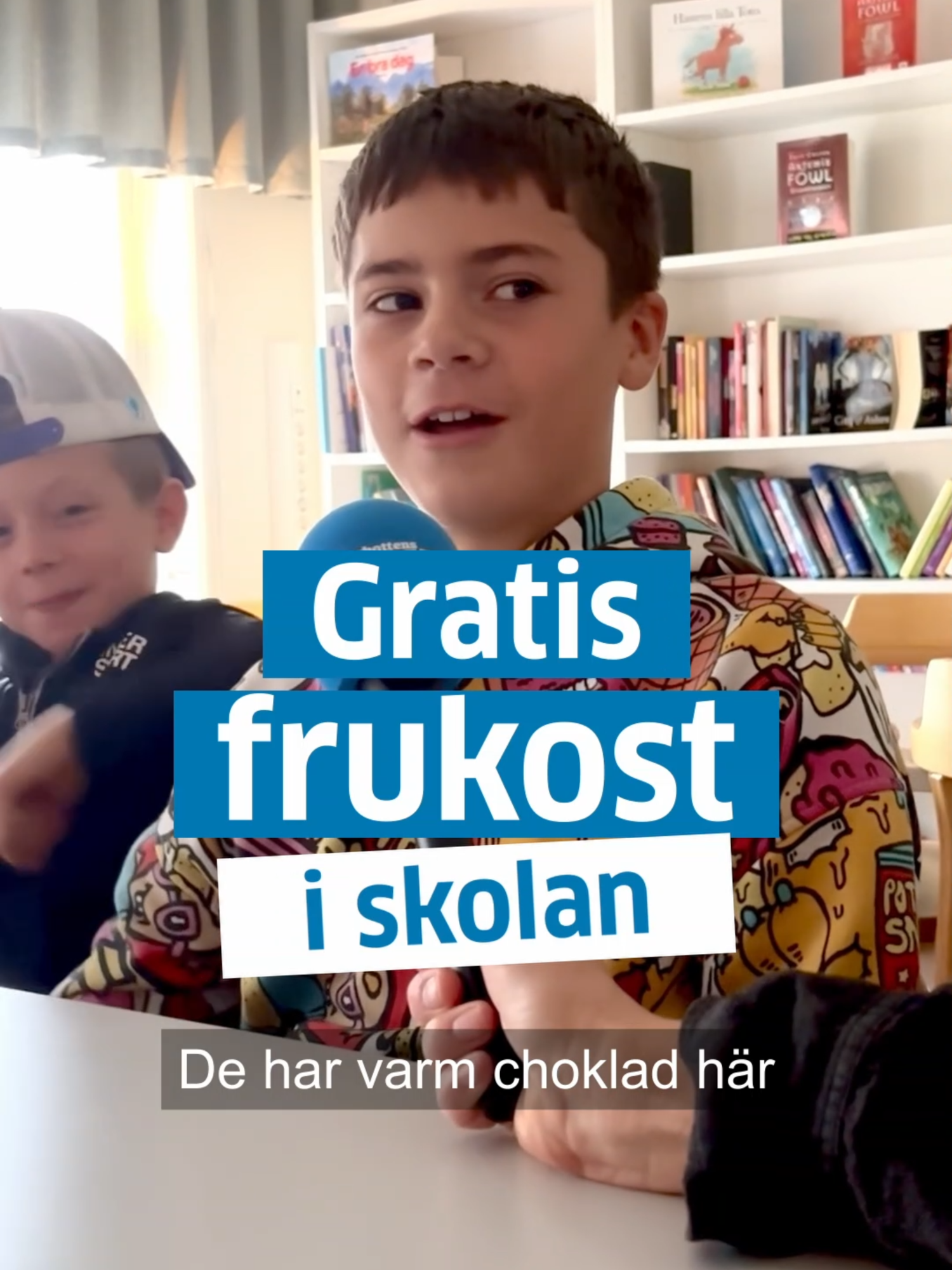 FRUKOST PÅ SKOLAN 🧃🥪 Varje måndag och fredag dukas det upp en frukostbuffé på Hertsöskolan. 👩‍🍳 – Det handlar om att ungarna ska klara skolan, säger Mats Frank, kock. Läs mer på kuriren.nu eller i appen 📲 #skola #elever #frukost