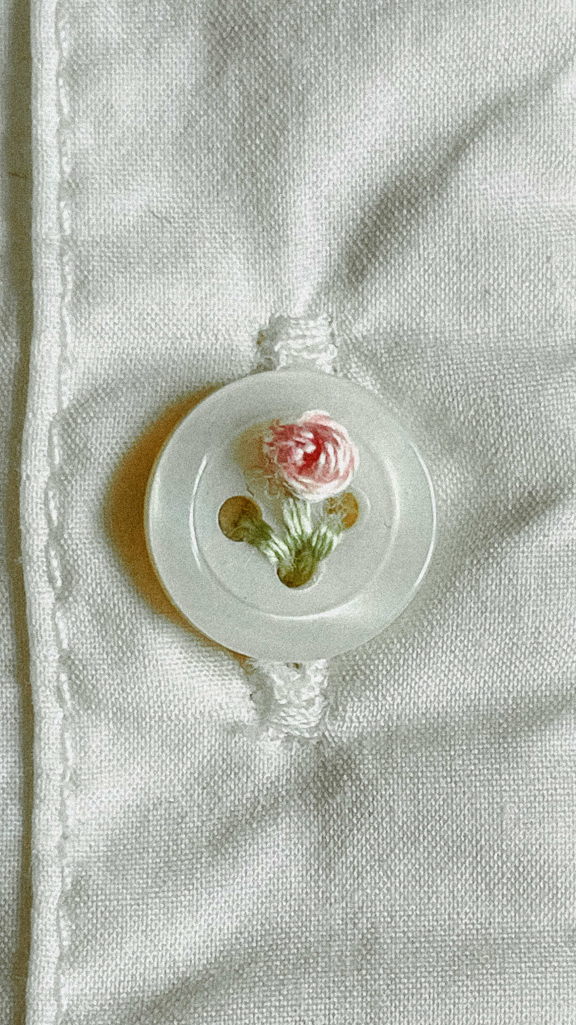 The tulip button 🌷🎀🦩🩰🌸🍬🌷 #embroidery #upcycling #sewing #sewingtiktok #DIY 