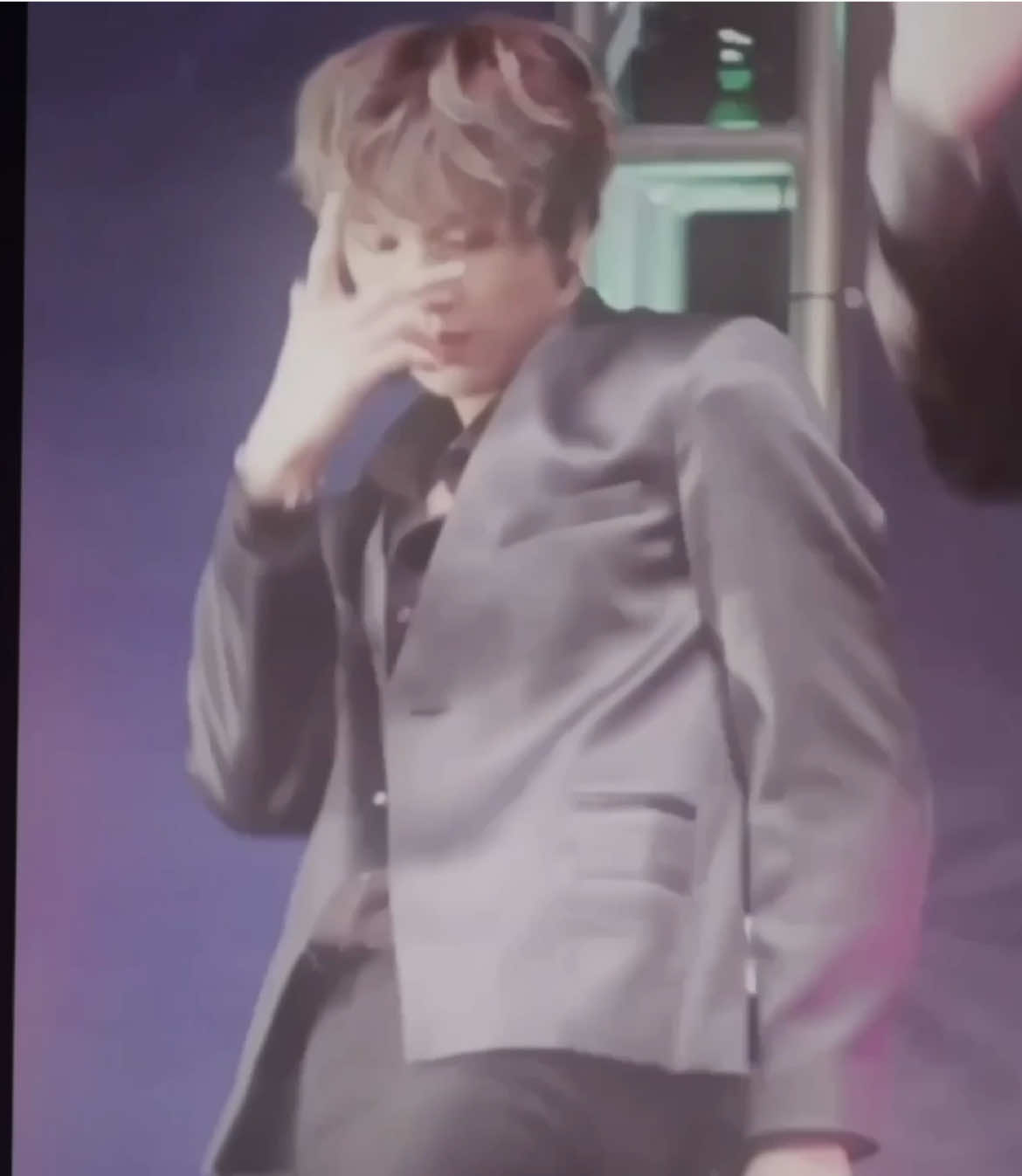on the wall on the floor idc. #foryoupage  #nctedit #haechan #haechannct #haechanedit 
