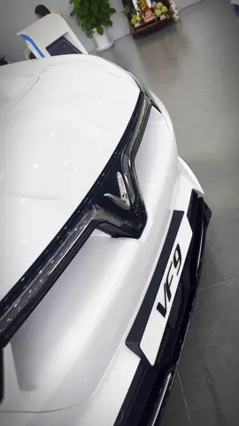 VF9 – Biểu tượng SUV điện hạng sang, khẳng định đẳng cấp chủ tịch. #VinFastVF9 #XeChuTich #SUVdien #DangCap #ThuongGia #VinFast #VinFastVF9 #VF9 #XeChuTich #SUVDien #DangCap 