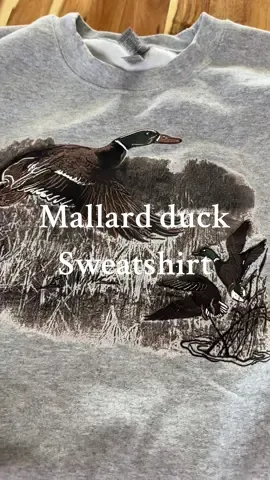 The cutest vintage mallard duck sweatshirt 😎 #mallardduck #mallardducksweatshirt #vintagesweatshirt #sweatshirt #tiktokshoprestock 