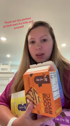 Perfect protein bars for yourself and your kids! #fyp #magicspoon #proteinbars #proteinbarreview 