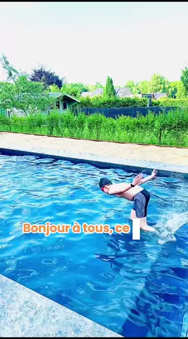 Vidéo humour ⬇️  @Sasha•Mft•Swim  C’est ma maman qui me présente alors regarde jusqu’au bout 🙏 #sports #natation #swim #passion #competition 