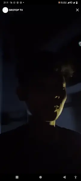 dari sepanjang live srotop tv aku baru sadar pas mas Reza ngomong ada pocong itu kelihatan banget kek pocong tidur gitu (maaf ya ngelek²)@srotop.tv7 @srotop.tv57 @luky_reza #fensrezagwsm #fensrezagwsm #fensgsky👹👺 #fenssrotovtvmagelang #fyppppppppppppppppppppppp #masukberandamuu 