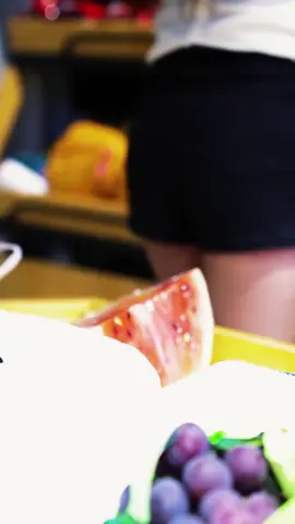 句句不提人~~句句都是人~~