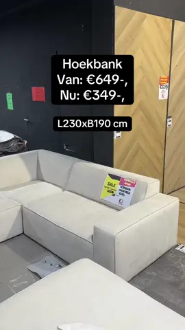 🛋️ Hoekbank 230x190 cm – stoffen uitvoering Van €649,- nu voor maar €349,- 🤩 👉 Mag voor een spotprijs weg, OP = OP! 📍 Pakhuis 030 #Hoekbank #BankenSale #Spotprijs #MegaKorting #Pakhuis030 