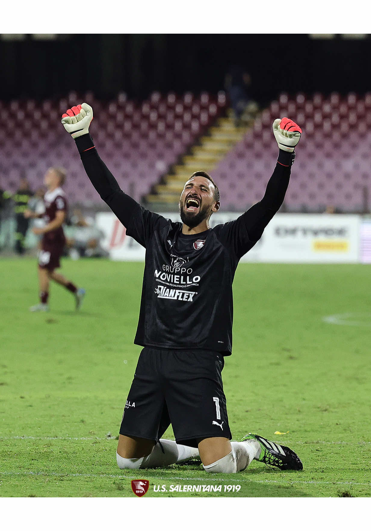 𝑳𝒂𝒔𝒕-𝒎𝒊𝒏𝒖𝒕𝒆 𝒉𝒆𝒓𝒐 🧤🔒🇱🇻 #Donnarumma #SalernitanaSorrento #avantibersagliera #salernitana #tiktokcalcio 