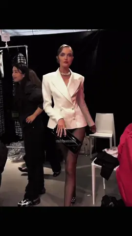 #vladaroslyakova walking for #christiansiriano #nyfw #catwalk 