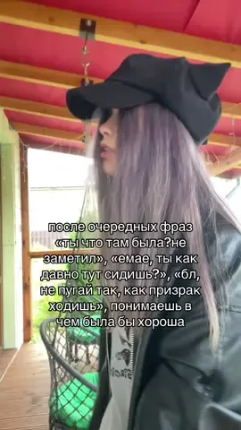 да выебончик с книгой #younetflix #joegoldberg #джоголдберг #youseries #fypシ゚ 