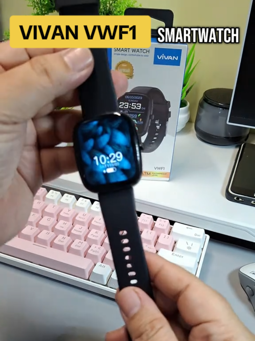Vivan VWF1 Spesifikasi  Ukuran Layar	± 1,83″ TFT  Resolusi	240 × 280 piksel  Material / Casing	ABS + PC  Chip / CPU	JL7012  Baterai	± 230 mAh  Waktu Pengisian	± 2 jam  Waktu Pakai	7-30 hari tergantung penggunaan  Mode Olahraga	130+ mode olahraga  Tingkat Ketahanan Air	1 ATM  Fitur Kesehatan	– Monitor detak jantung <br> – Monitor oksigen darah (SpO₂) <br> – Pemantauan kesehatan umum #vivansmartwatchvwf1 #vivanvwf1 