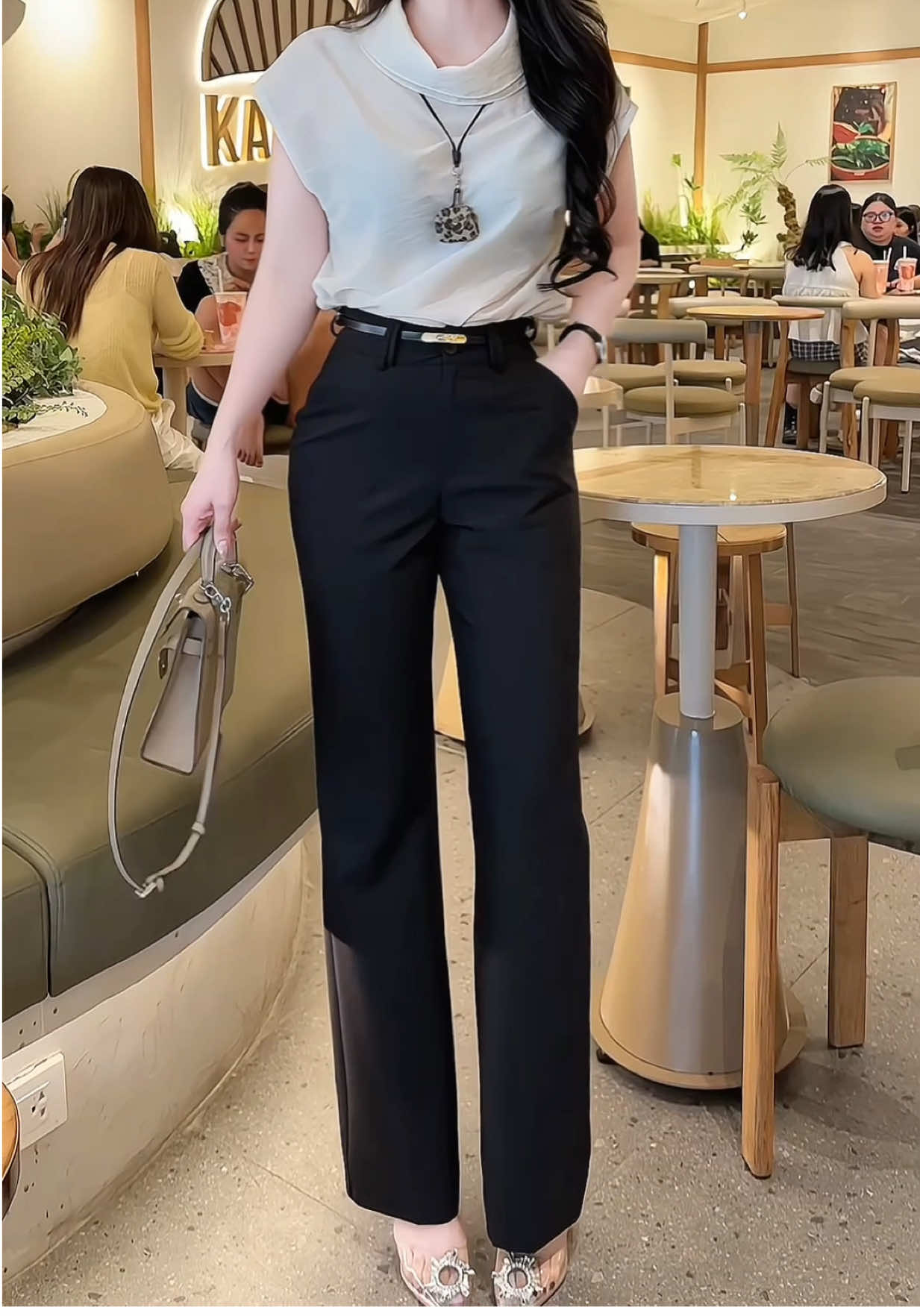 Quần ống loe đẹp trời ơi nó đẹp mà rẻ lên  form mê lắm luôn Ý #quan  #quanongloe #quanongloecapcao #quanongloenu