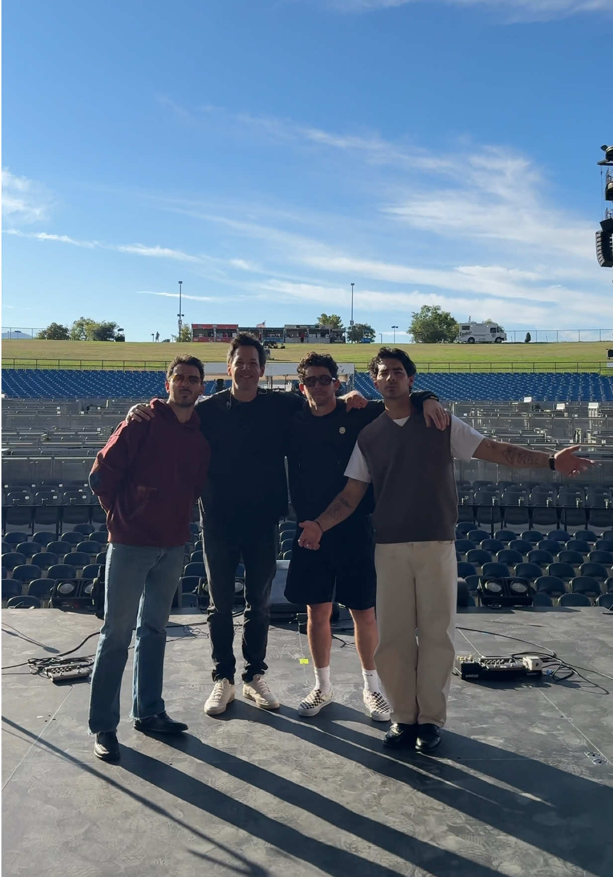 ❤️ @Simple Plan @Pierre Bouvier 